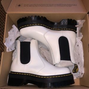 2976 Quad Chelsea Platform Boots - White